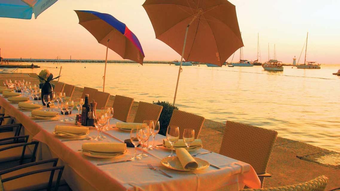 Apartmani Rita Oliva Novigrad Istria Exterior foto